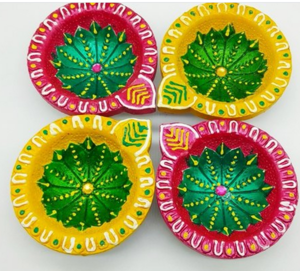 Clay Diyas Decorated Waxed (4pk)